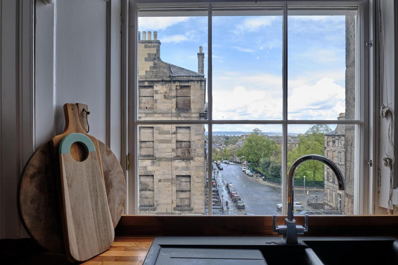 New Town 2br-1ba Georgian Flat With Amazing Views Appartement